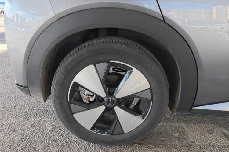 Used BYD Dolphin 2023 420 km Free Version Right Rear Wheel Hub