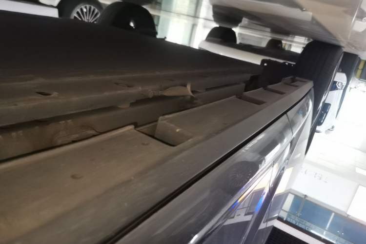 Used BYD Dolphin 2023 420 km Fashion Edition Right Side Sill