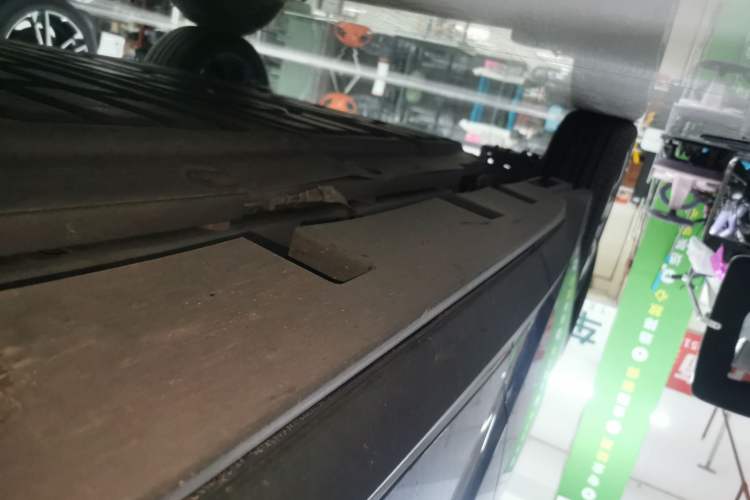 Used BYD Dolphin 2023 401km Knight Edition Right Side Sill