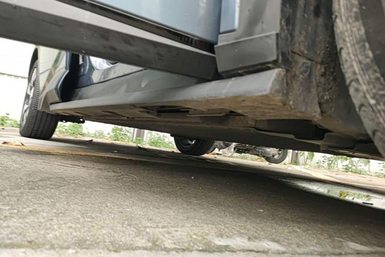 Used BYD Dolphin 2023 401km Knight Edition Right Side Sill
