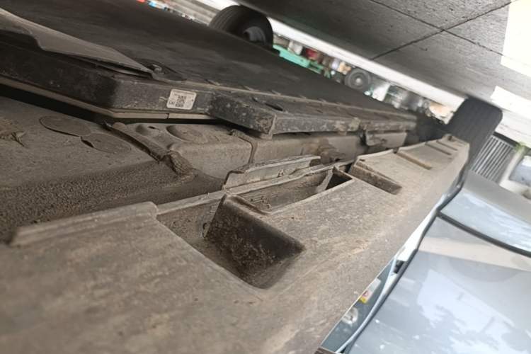 Used BYD Dolphin 2023 420 km Fashion Edition Right Side Sill