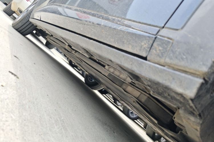 Used BYD Dolphin 2023 420 km Fashion Edition Right Side Sill
