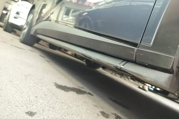 Used BYD Dolphin 2023 401km Knight Edition Right Side Sill