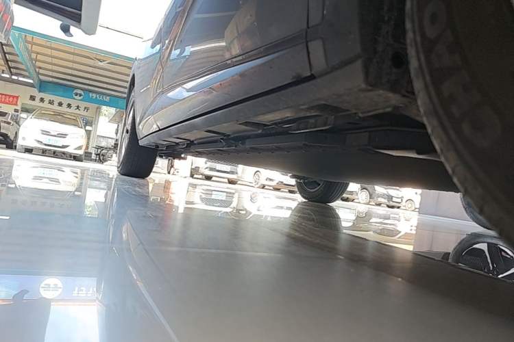 Used BYD Dolphin 2023 420 km Free Version Right Side Sill