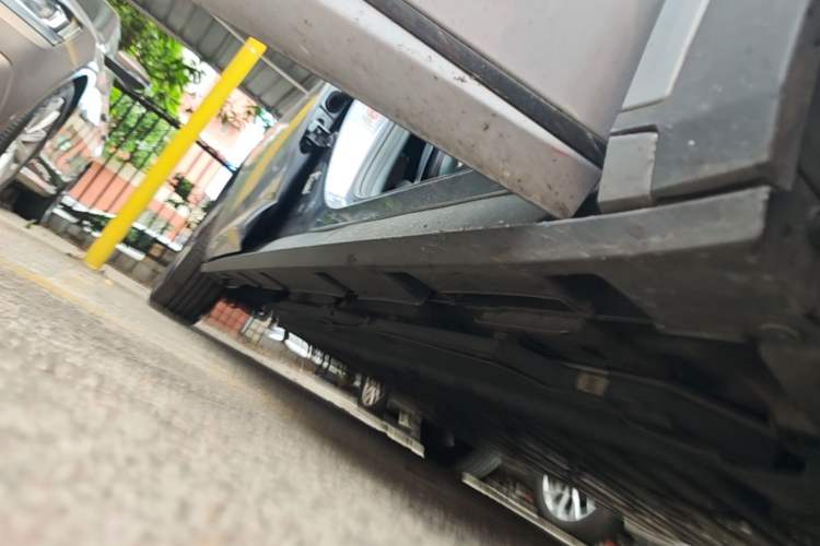 Used BYD Dolphin 2023 420 km Fashion Edition Right Side Sill