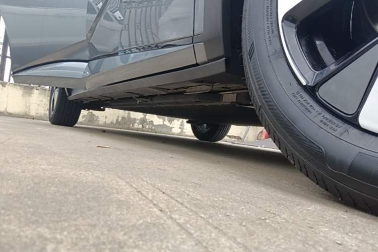 Used BYD Dolphin 2023 420 km Free Version Right Side Sill