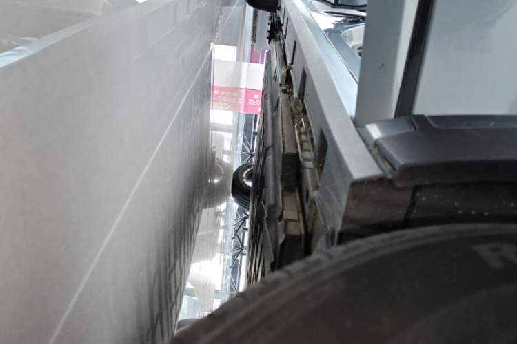 Used BYD Dolphin 2023 420 km Fashion Edition Right Side Sill
