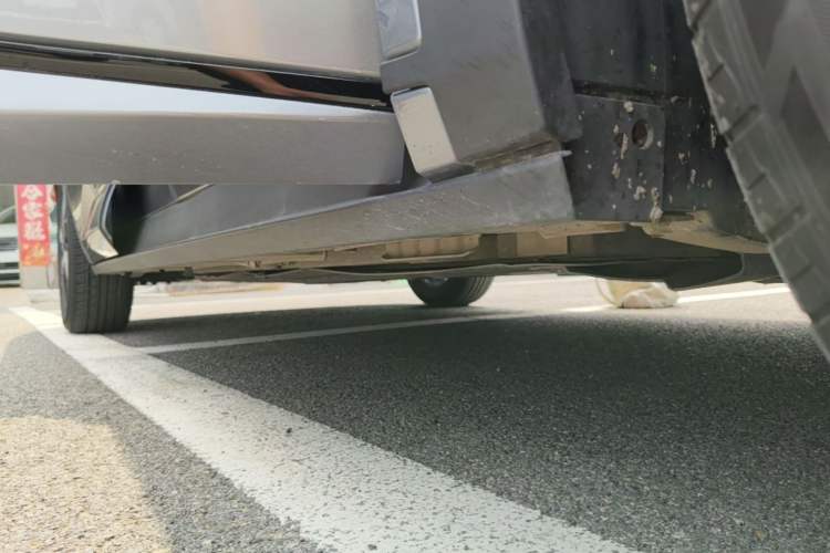Used BYD Dolphin 2023 420 km Free Version Right Side Sill