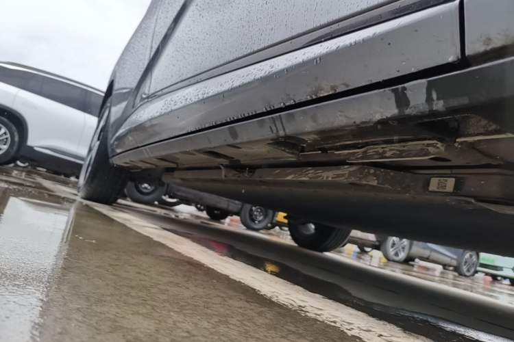 Used BYD Dolphin 2023 420 km Fashion Edition Right Side Sill