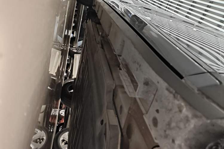 Used BYD Dolphin 2023 420 km Fashion Edition Right Side Sill