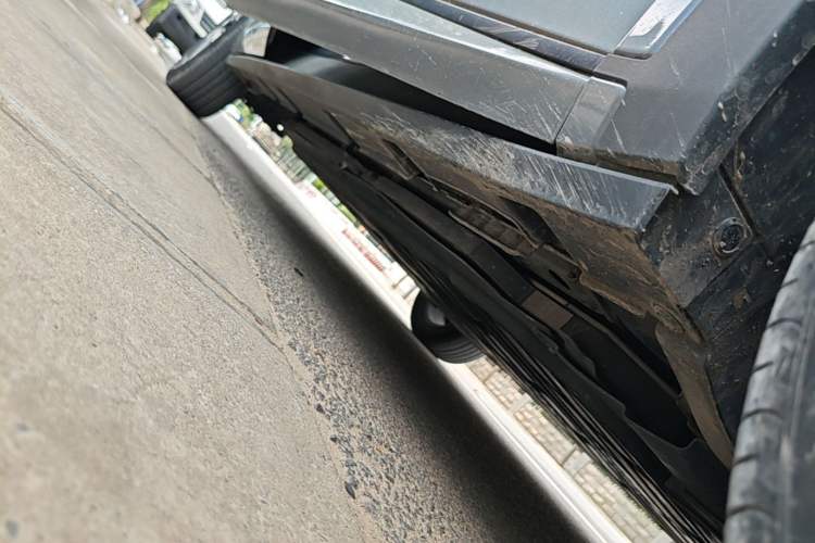 Used BYD Dolphin 2023 420 km Fashion Edition Right Side Sill