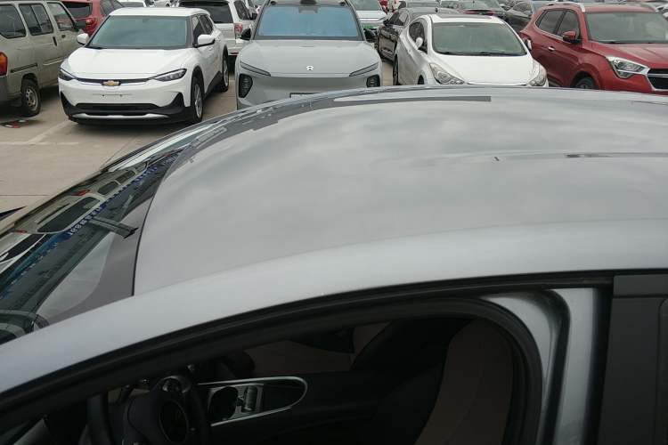 Used BYD Dolphin 2023 420 km Free Version Roof