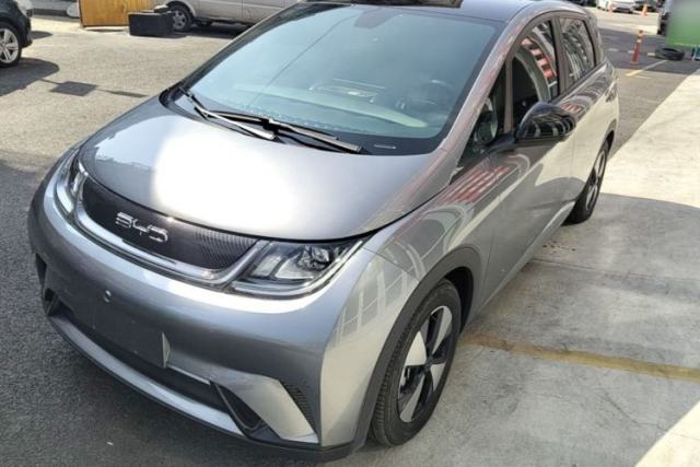 Used BYD Dolphin 2023 420 km Fashion Edition