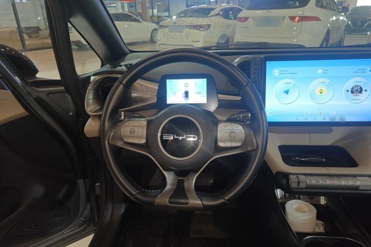 Used BYD Dolphin 2023 420 km Fashion Edition Steering Wheel