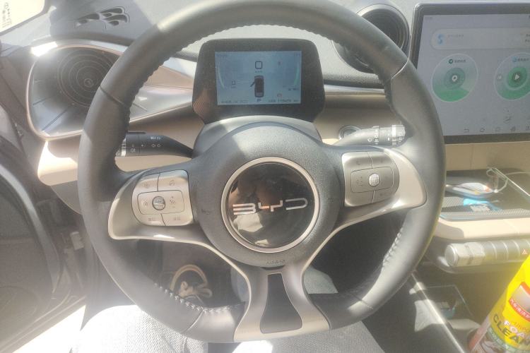 Used BYD Dolphin 2023 420 km Fashion Edition Steering Wheel