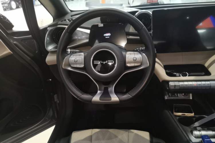 Used BYD Dolphin 2023 420 km Fashion Edition Steering Wheel