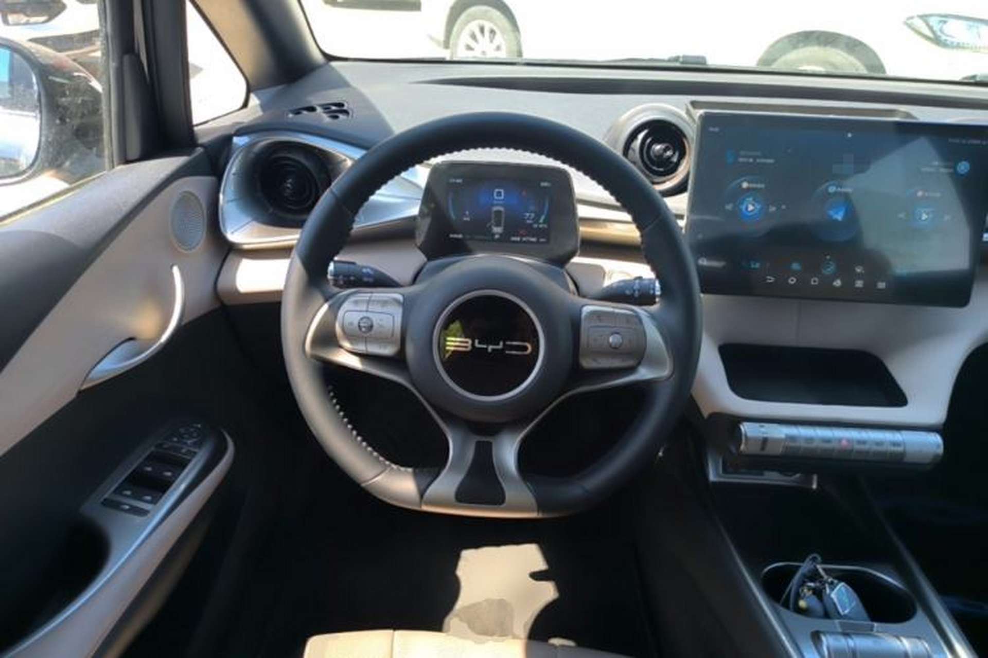 Used BYD Dolphin 2023 420 km Fashion Edition Steering Wheel