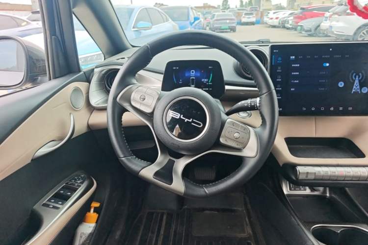 Used BYD Dolphin 2023 420 km Fashion Edition Steering Wheel