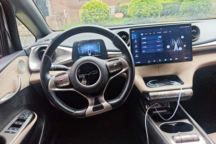 Used BYD Dolphin 2023 420 km Fashion Edition Steering Wheel
