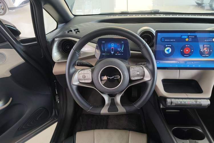 Used BYD Dolphin 2023 420 km Fashion Edition Steering Wheel