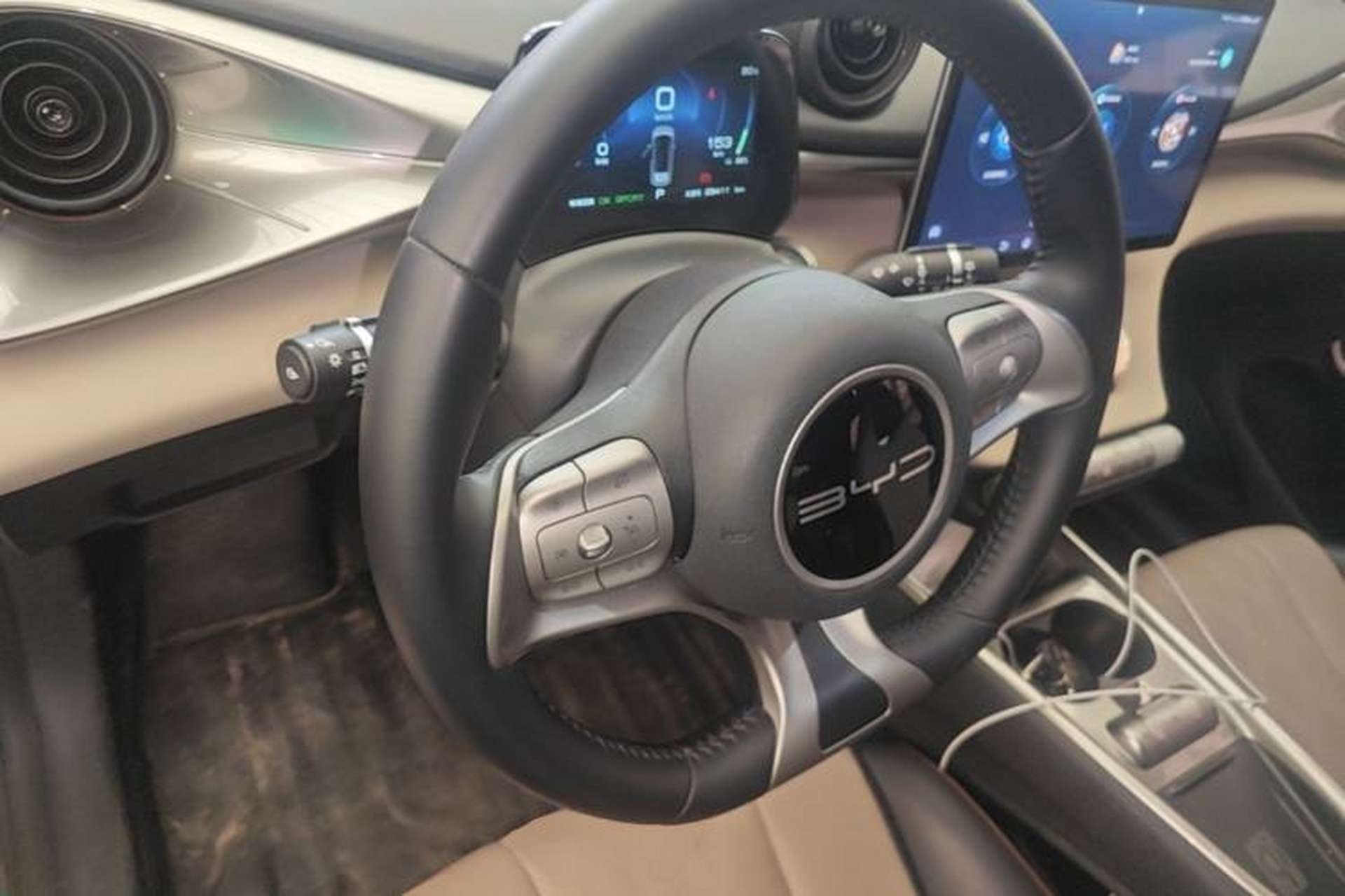 Used BYD Dolphin 2023 420 km Fashion Edition Steering Wheel