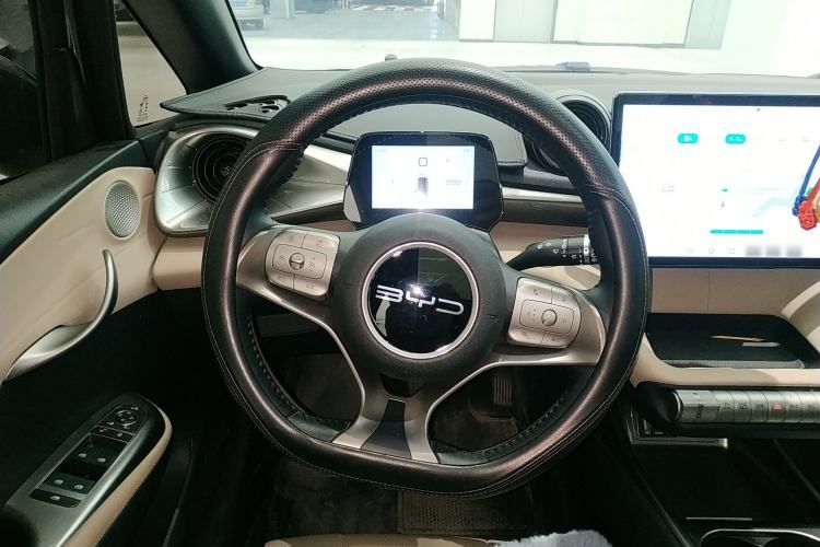 Used BYD Dolphin 2023 420 km Fashion Edition Steering Wheel