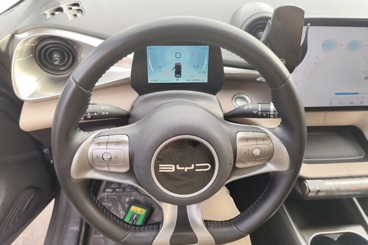 Used BYD Dolphin 2023 420 km Fashion Edition Steering Wheel