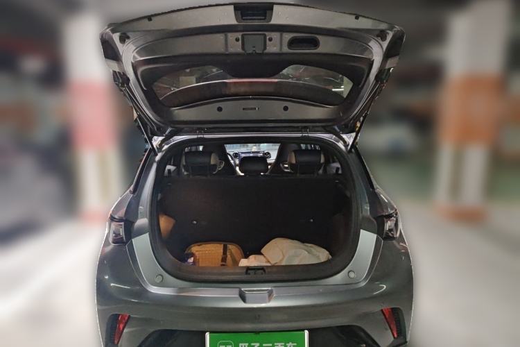 Used BYD Dolphin 2023 420 km Fashion Edition Trunk