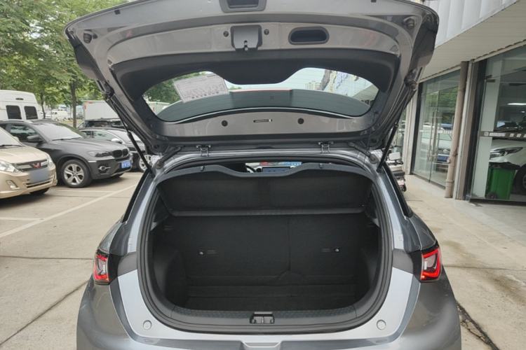Used BYD Dolphin 2023 420 km Fashion Edition Trunk