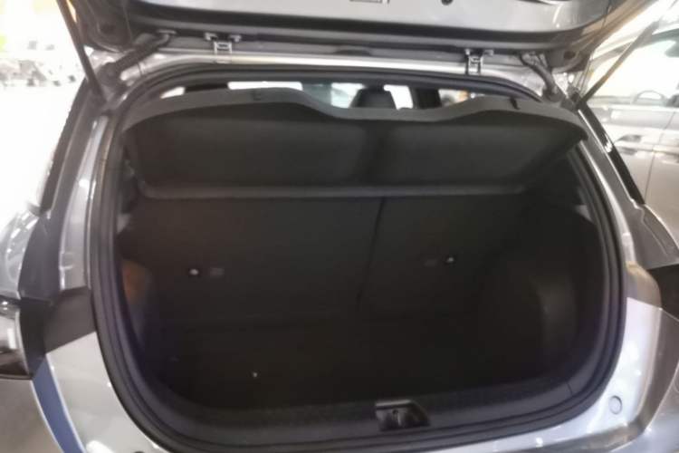 Used BYD Dolphin 2023 420 km Fashion Edition Trunk