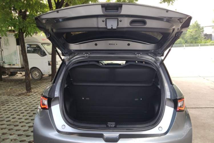 Used BYD Dolphin 2023 420 km Free Version Trunk