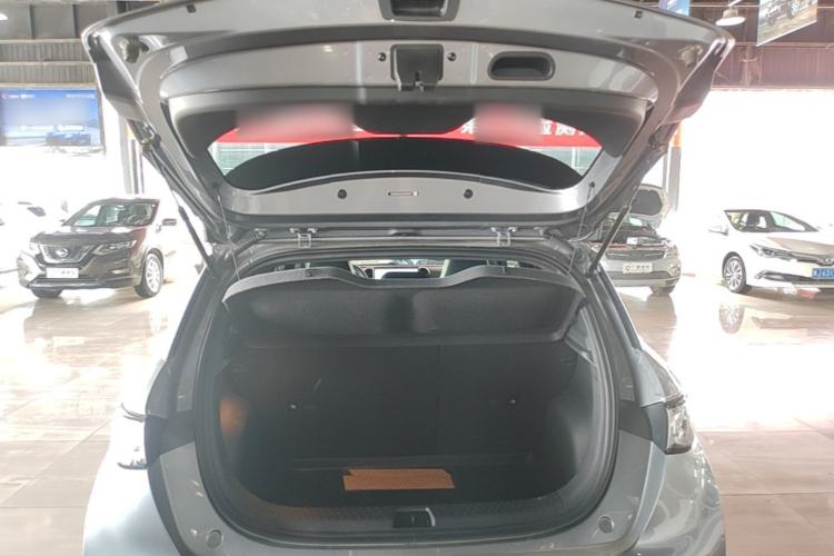 Used BYD Dolphin 2023 420 km Fashion Edition Trunk