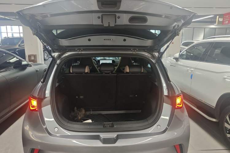 Used BYD Dolphin 2023 420 km Fashion Edition Trunk