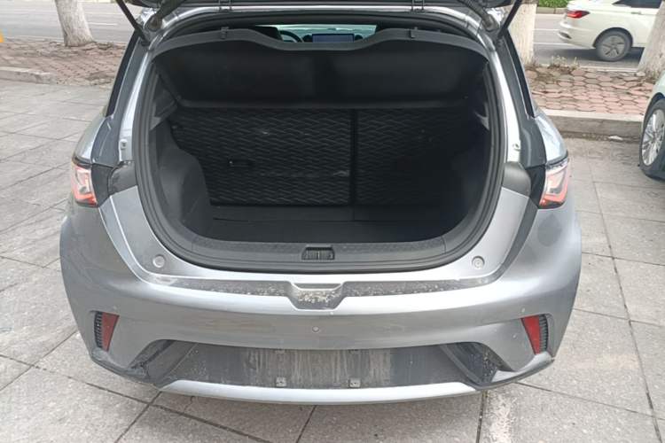 Used BYD Dolphin 2023 420 km Fashion Edition Trunk