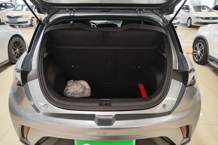 Used BYD Dolphin 2023 420 km Fashion Edition Trunk
