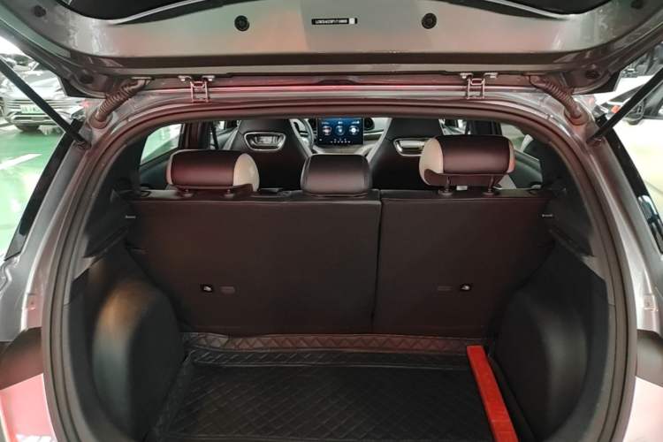Used BYD Dolphin 2023 420 km Fashion Edition Trunk