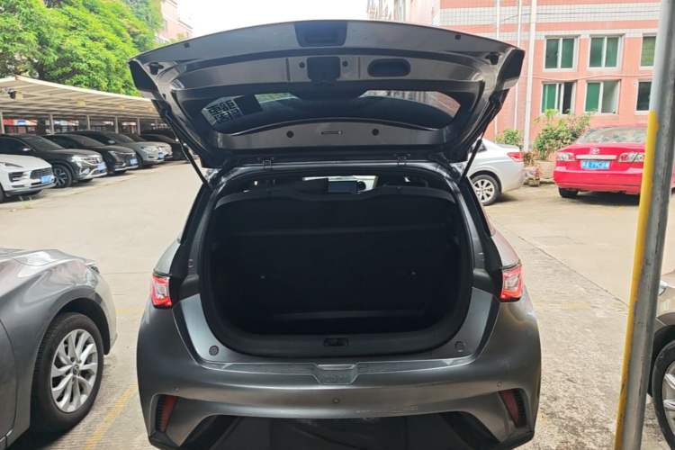 Used BYD Dolphin 2023 420 km Fashion Edition Trunk