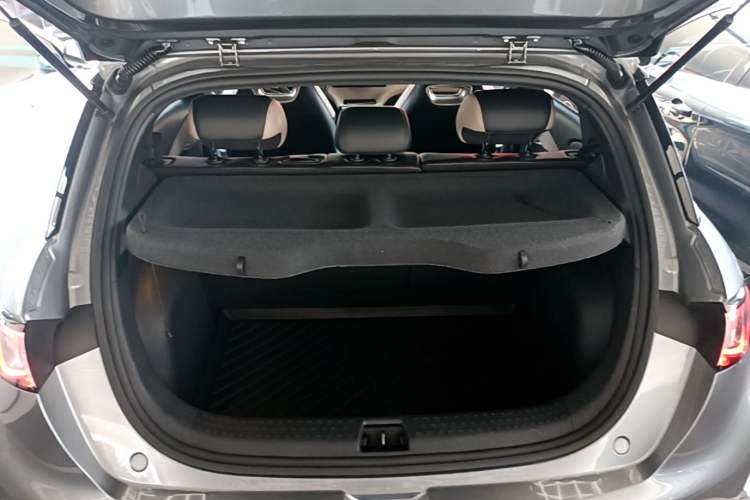 Used BYD Dolphin 2023 420 km Fashion Edition Trunk