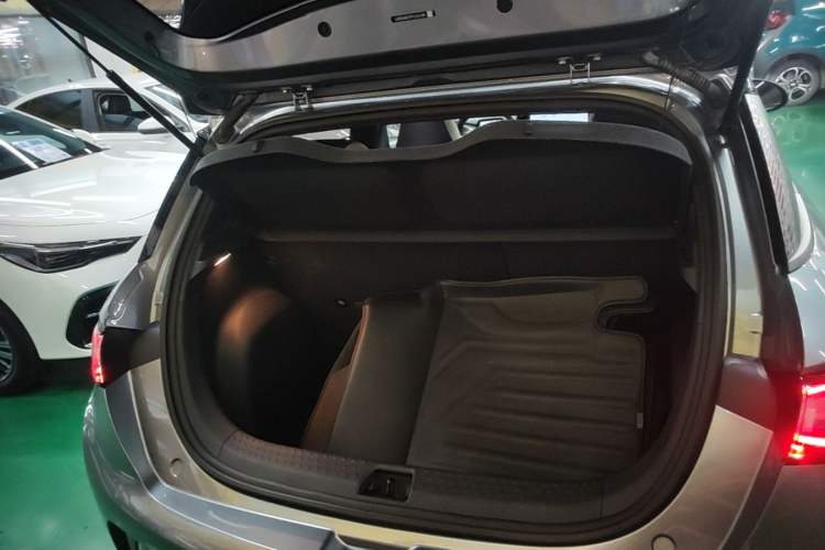 Used BYD Dolphin 2023 420 km Free Version Trunk