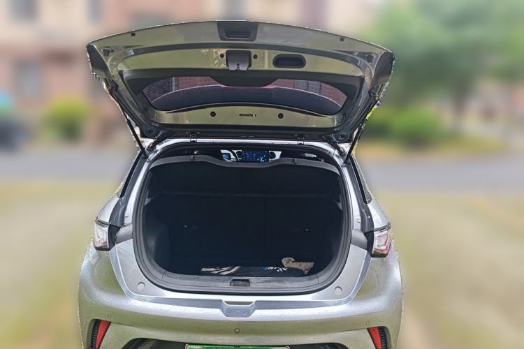 Used BYD Dolphin 2023 420 km Fashion Edition Trunk