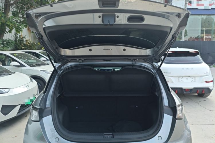 Used BYD Dolphin 2023 420 km Fashion Edition Trunk