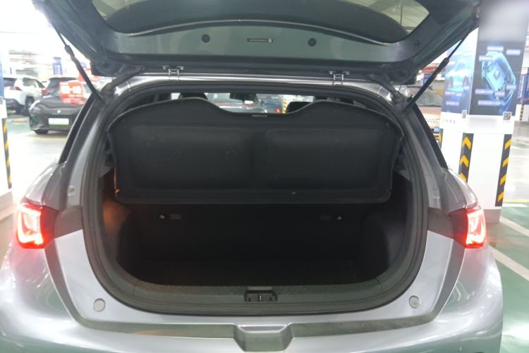 Used BYD Dolphin 2023 420 km Free Version Trunk