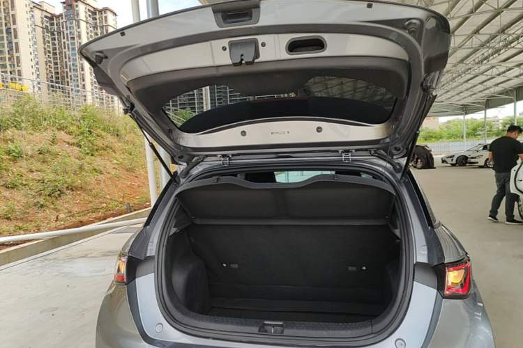 Used BYD Dolphin 2023 420 km Free Version Trunk