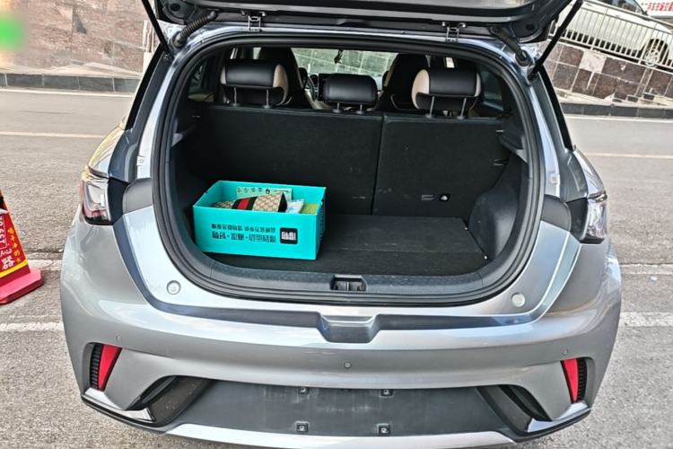 Used BYD Dolphin 2023 420 km Fashion Edition Trunk
