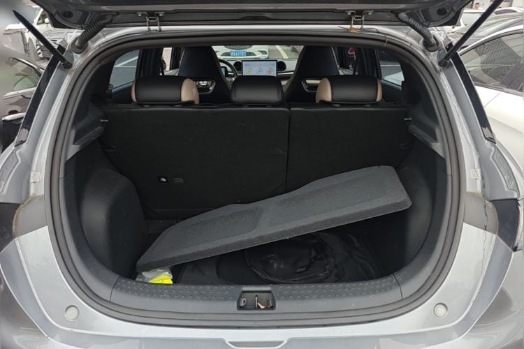 Used BYD Dolphin 2023 420 km Fashion Edition Trunk