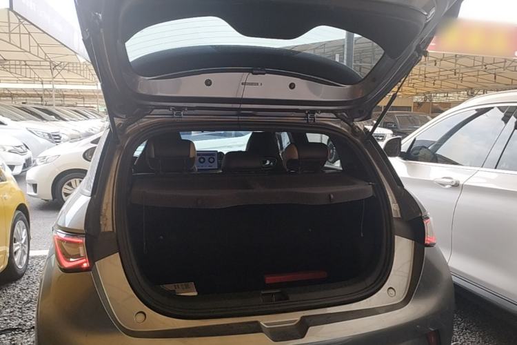 Used BYD Dolphin 2023 420 km Fashion Edition Trunk