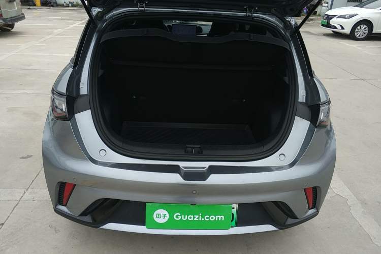 Used BYD Dolphin 2023 420 km Free Version Trunk