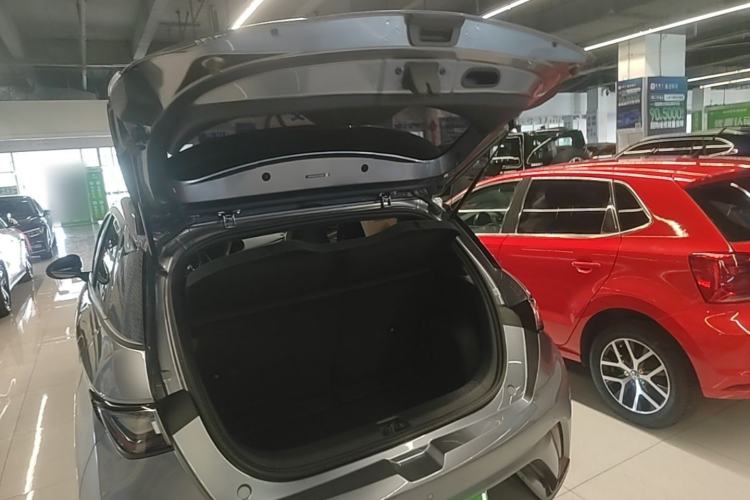 Used BYD Dolphin 2023 420 km Fashion Edition Trunk