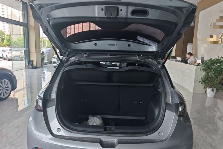 Used BYD Dolphin 2023 420 km Fashion Edition Trunk