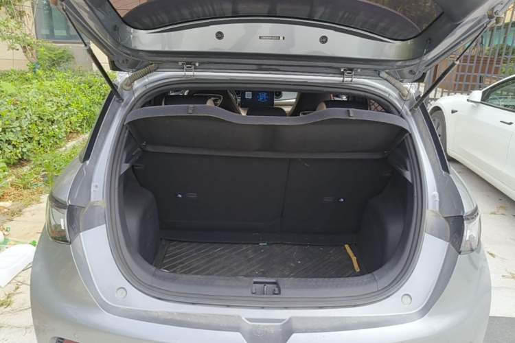 Used BYD Dolphin 2023 420 km Fashion Edition Trunk